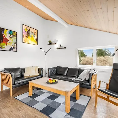 Feriehus Lovely With Hot Tub, Sauna And Space For 8 People Ringkøbing
