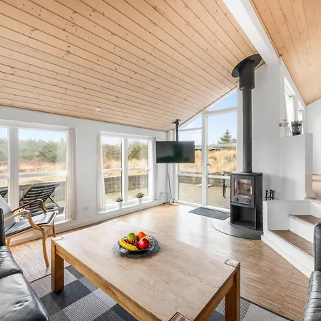 Lovely With Hot Tub, Sauna And Space For 8 People Ringkøbing