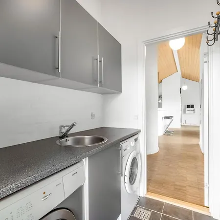 Lovely With Hot Tub, Sauna And Space For 8 People Ringkøbing