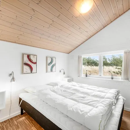 Lovely With Hot Tub, Sauna And Space For 8 People Feriehus *