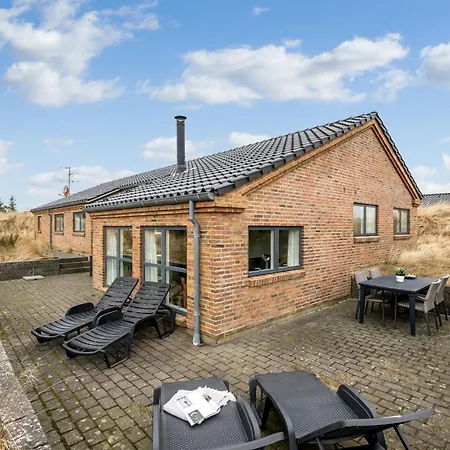 Feriehus Lovely With Hot Tub, Sauna And Space For 8 People Ringkøbing
